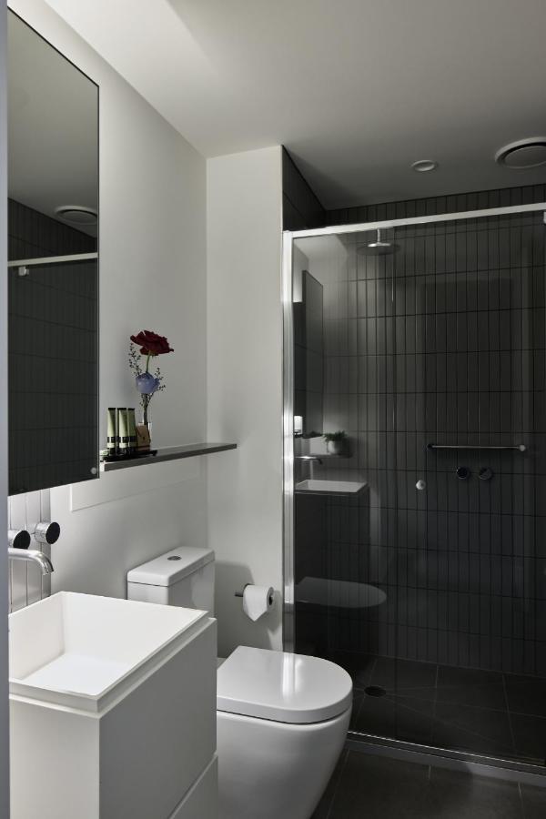 Shadow Play By Peppers Hotel Melbourne Bagian luar foto