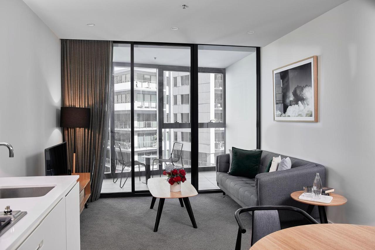 Shadow Play By Peppers Hotel Melbourne Bagian luar foto