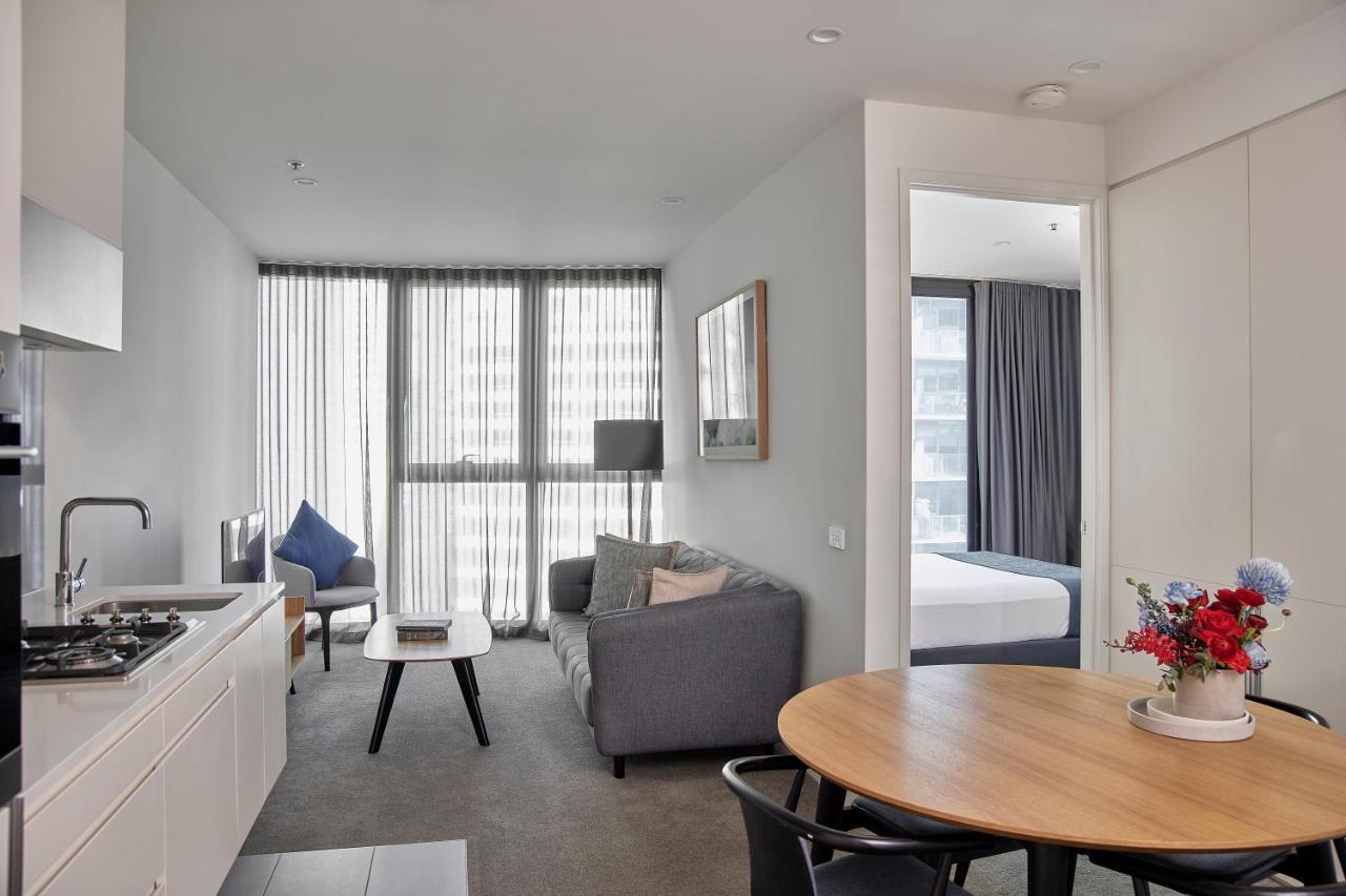 Shadow Play By Peppers Hotel Melbourne Bagian luar foto